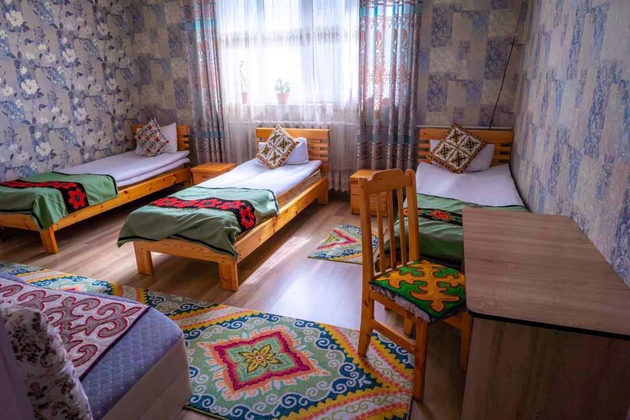 Guest House Etnodom Jalal-Abad Exterior photo