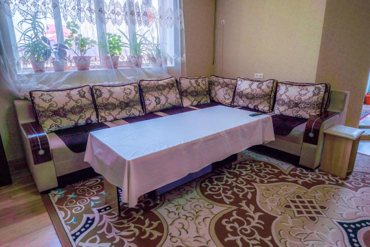 Guest House Etnodom Jalal-Abad Exterior photo