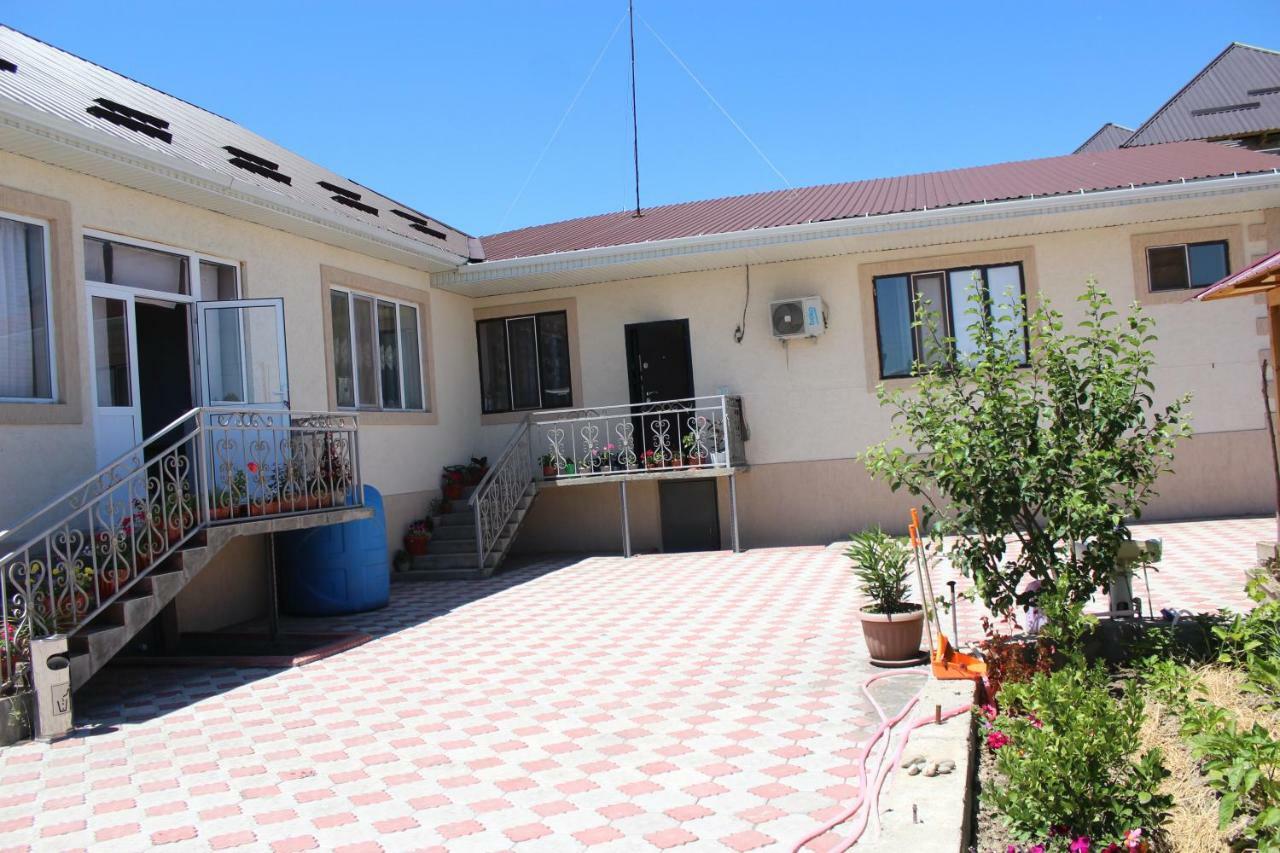 Guest House Etnodom Jalal-Abad Exterior photo