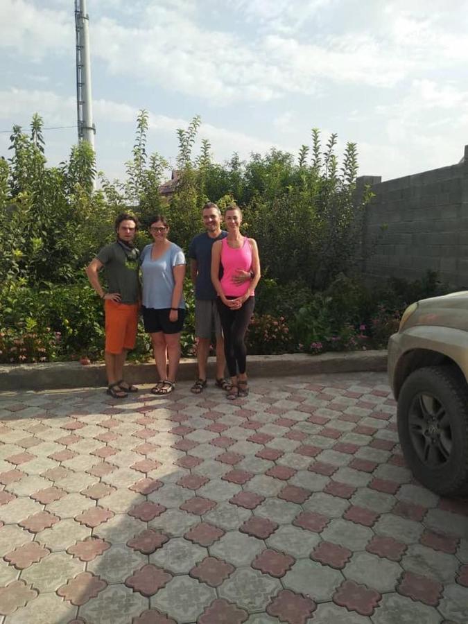 Guest House Etnodom Jalal-Abad Exterior photo